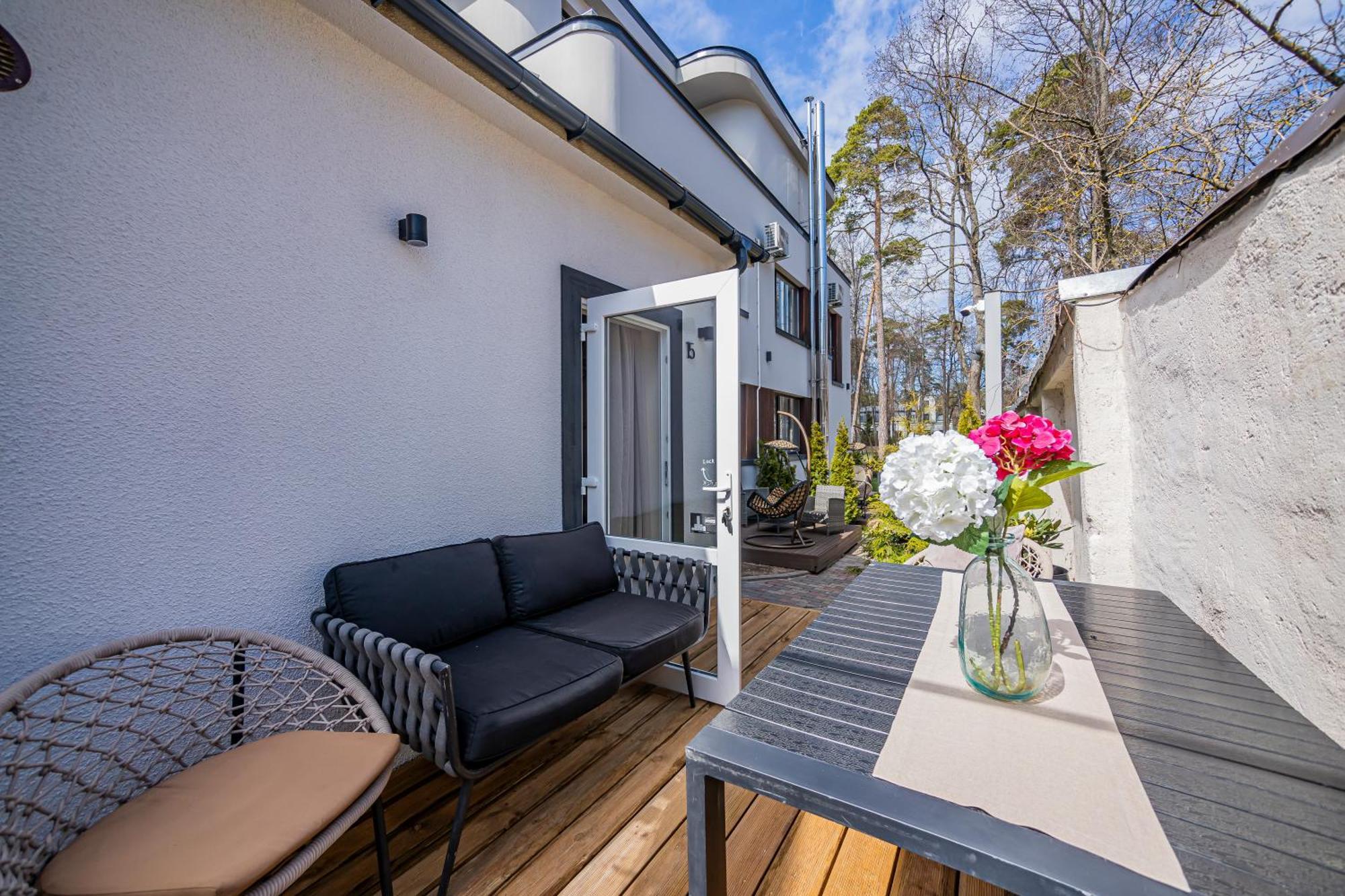 Tamara Suites & Apartments Jūrkalne Extérieur photo